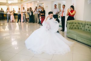 Професійна постановка першого весільного танцю молодят - 295