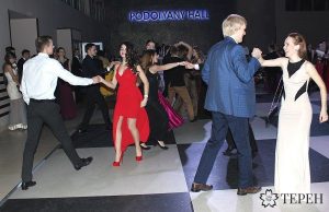 Професійна постановка першого весільного танцю молодят - 305
