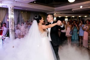 Професійна постановка першого весільного танцю молодят - 420