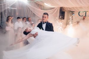 Професійна постановка першого весільного танцю молодят - 440